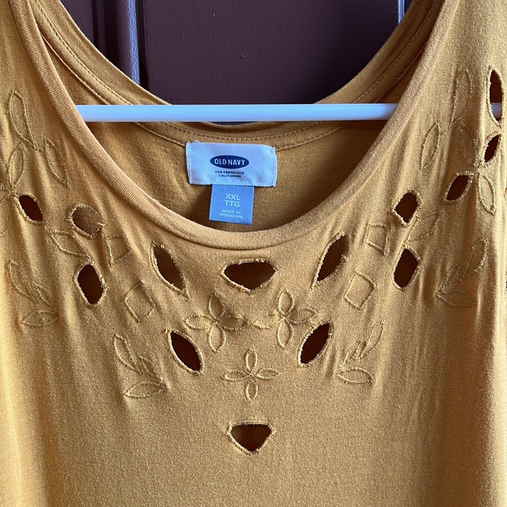 HP Old Navy cutout tank XXL - Picture 2 of 9
